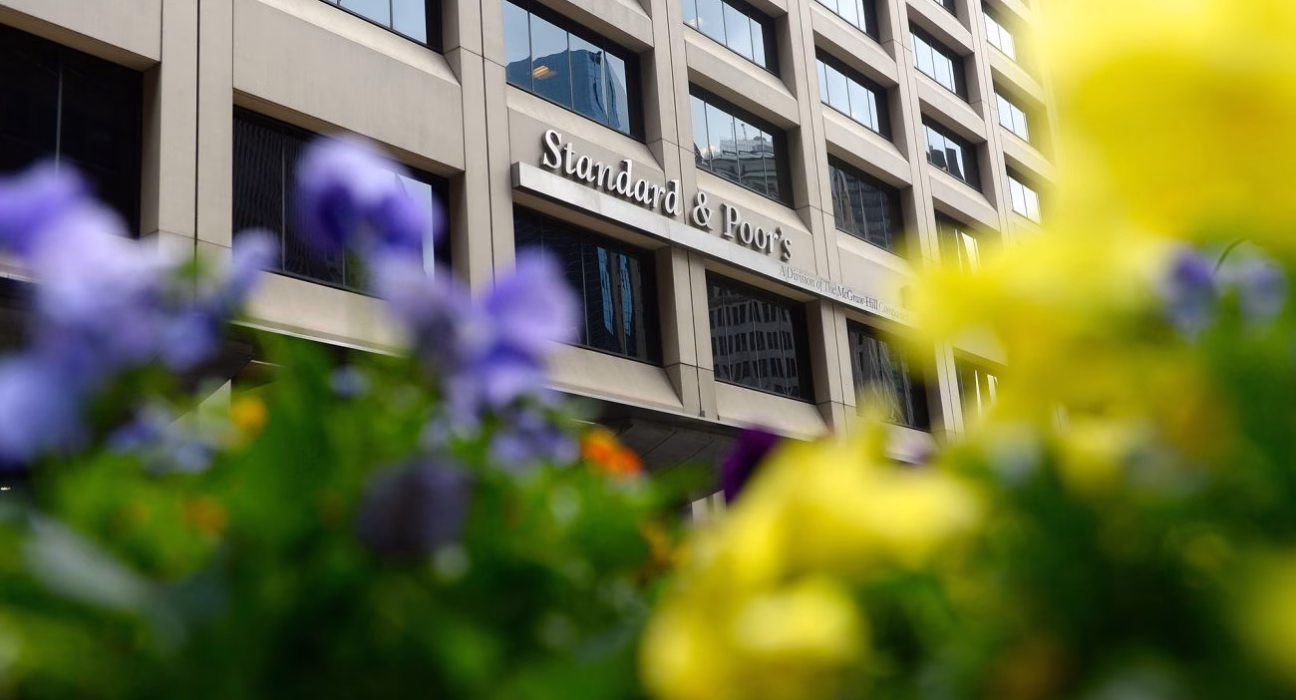 S&P класифікувало відмову України від виплат за облігаціями як дефолтні зобов'язання.