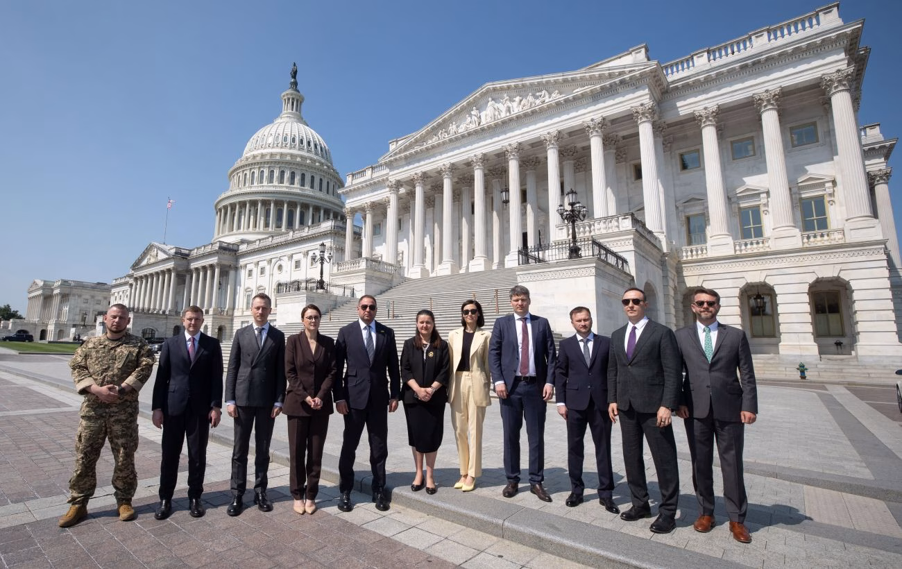 Україна поінформувала сенаторів США про події на фронті на критичному брифінгу у Вашингтоні.