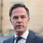 7 захватывающих сериалов о любви, интригах и королевских драмах, которые удержат ваше внимание крепче суперклея