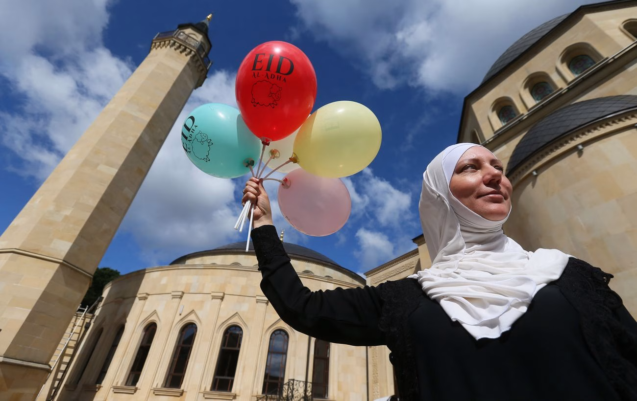 Оригінальні привітання з Курбан-байрамом 2025: щирі побажання та незвичайні листівки