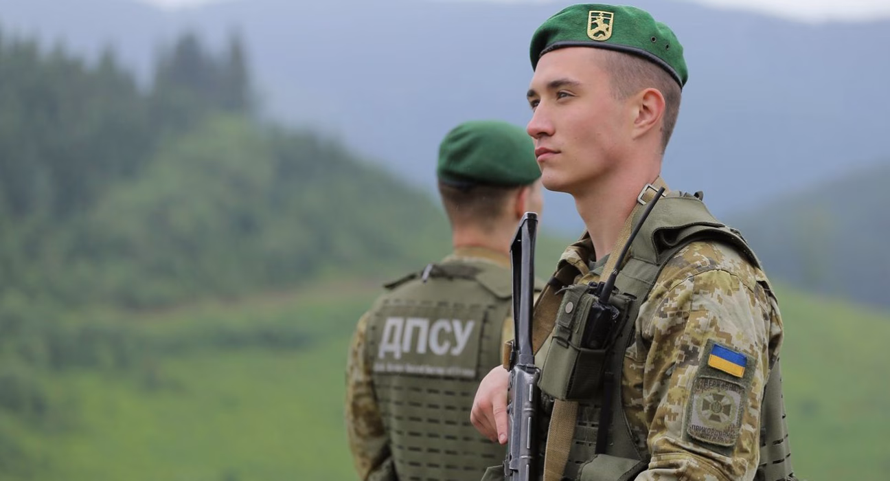 Як українцям уникнути "літніх" черг на кордоні: поради та рекомендації