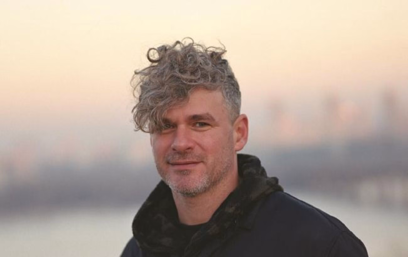 Арсен Мірзоян у 47 років здивував радикальною трансформацією зачіски: дивіться фото "до" та "після"