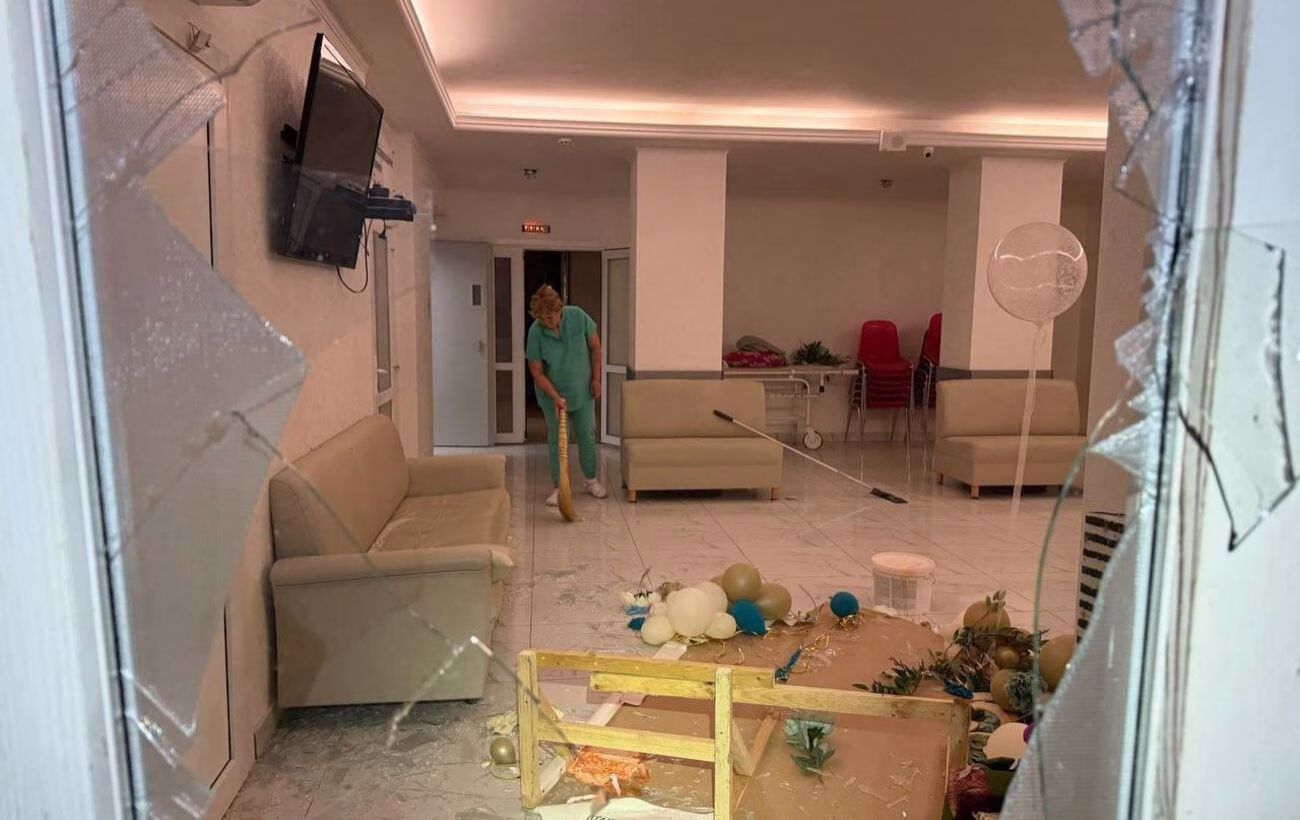 Одеса під обстрілом: Росія атакувала пологовий будинок - фото руйнувань