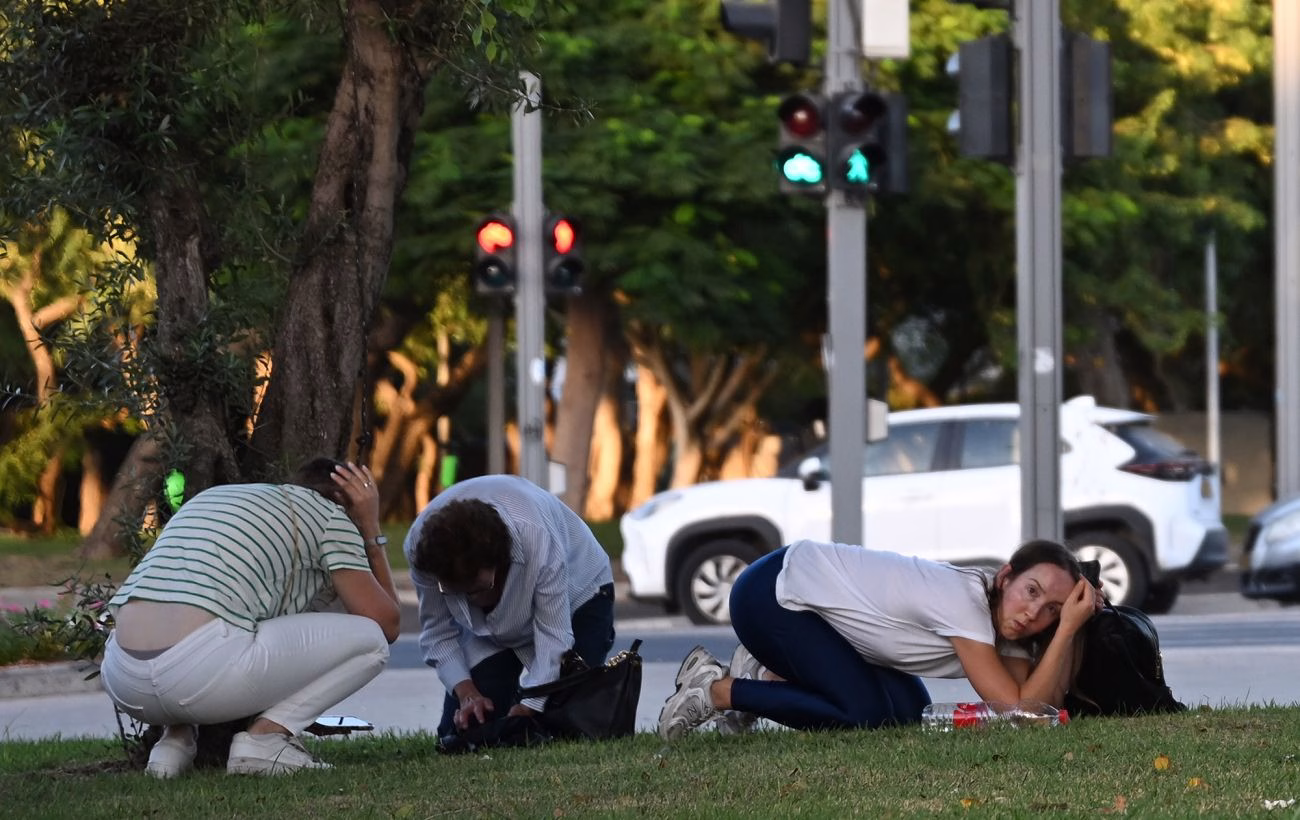 Раціональними шляхами порятунку: безпечні практики для українців в Ізраїлі під прицілом ракет і дронів (посібник)
