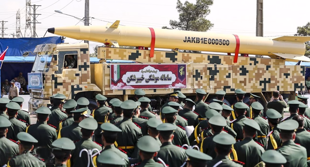 Іран завдав удару по Ізраїлю ракетами Emad, Qadr та Kheybar-Shekan: подробиці та аналіз