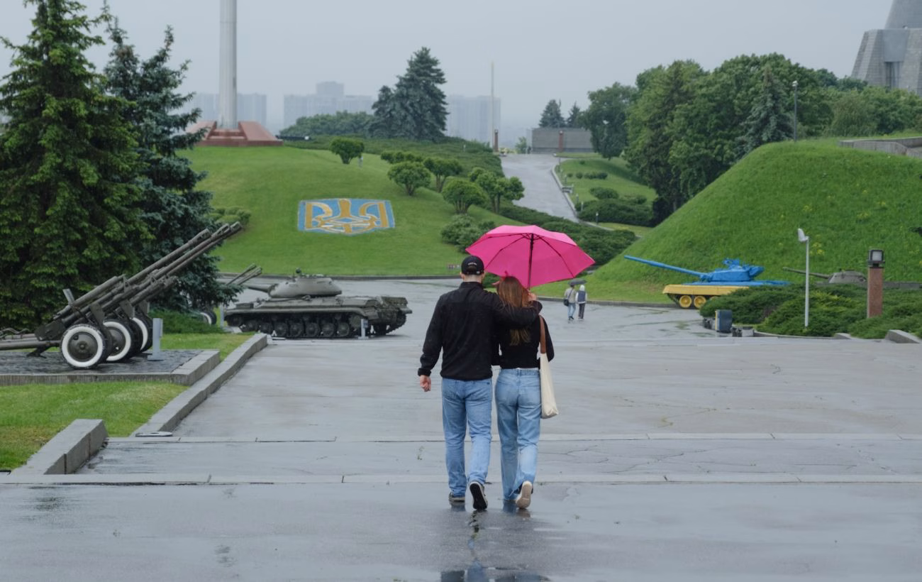 Українська погода 15 червня: менше сонця, більше дощів