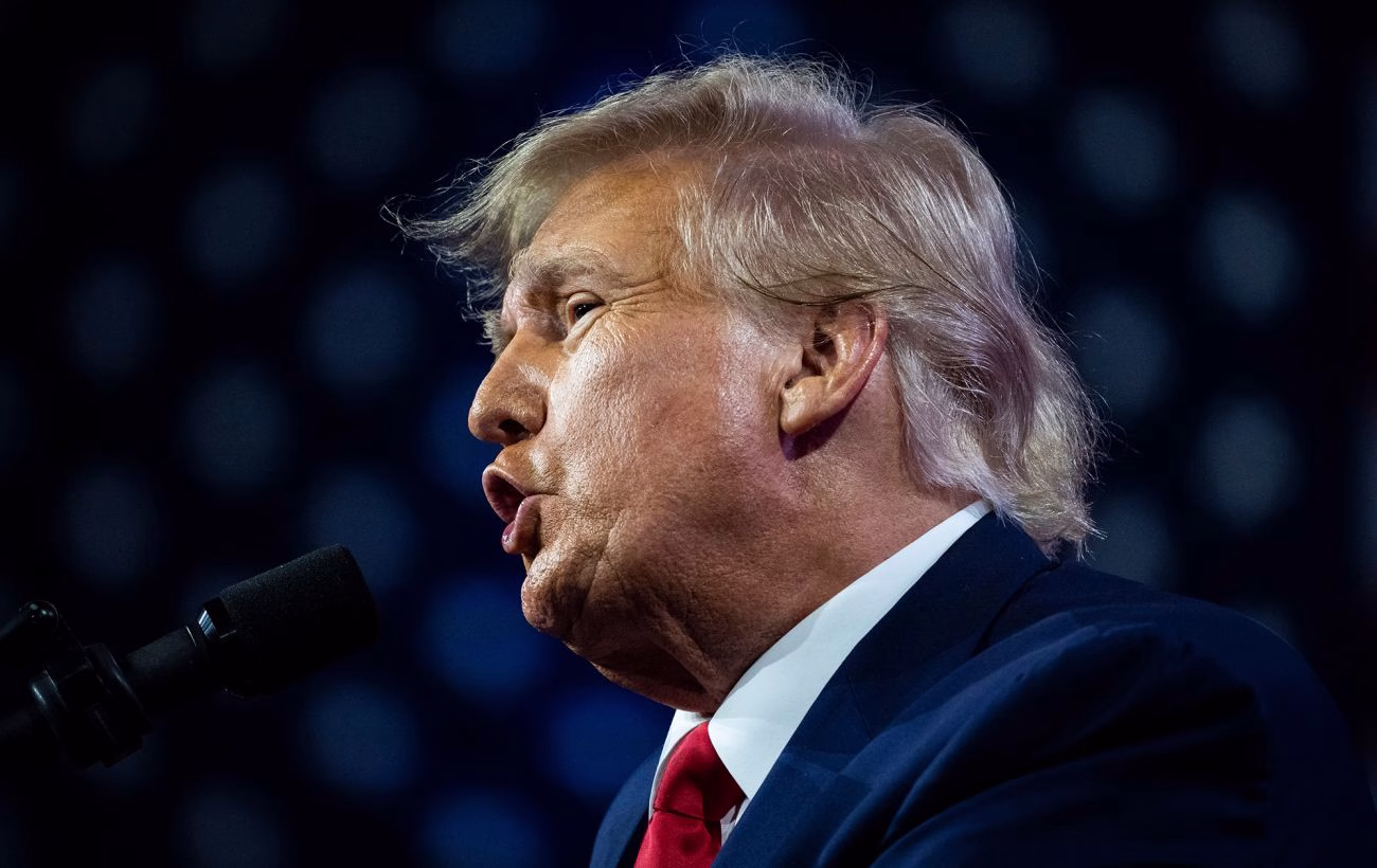 Трамп наполегливо рекомендує тегеранцям негайно залишити місто