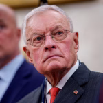 ТікТок на роздоріжжі: Трамп знову відкладає рішення щодо продажу