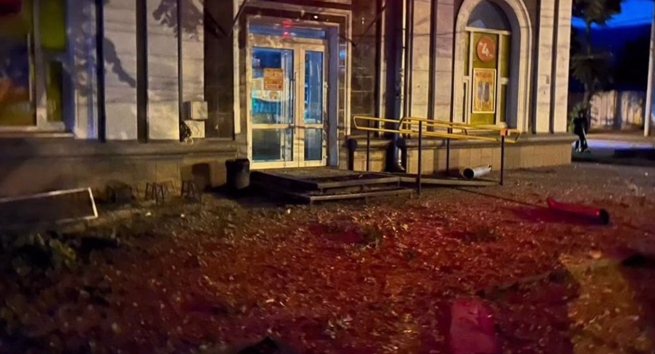 У результаті удару «Ланцетом» по багатоповерхівці в Сумах постраждала жінка: подробиці інциденту