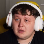 Долар в обмінниках перетнув рубіж у 42 гривні, євро прагне до 49