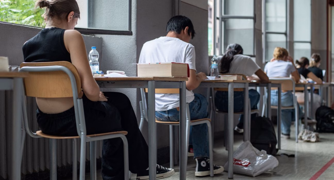 Всеосяжний гід з НМТ та НМБІ 2025: основні правила, умови допуску та система оцінювання результатів