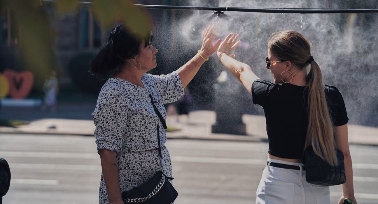 Гроза і температурні гойдалки: синоптик розкрила прогноз погоди на 24 червня