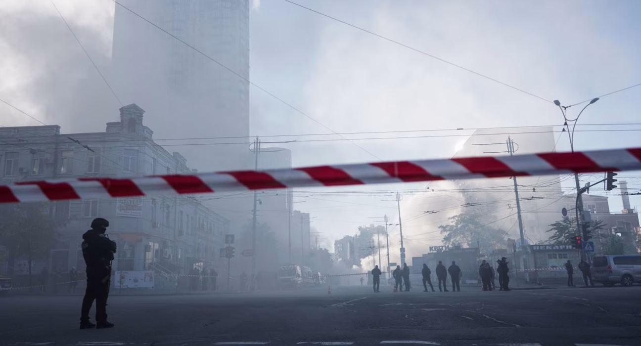 Вибухи в Таганрозі: Атака на ключовий оборонний завод (відео)