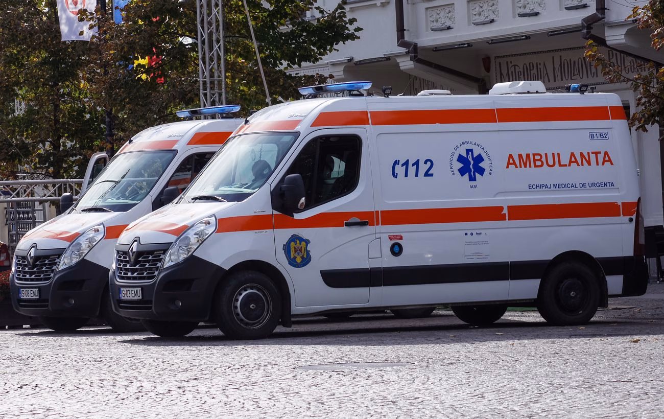 У Румунії сталася аварія: автобус із 55 українськими пасажирами перекинувся.