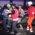 Tesla впервые доставила автомобиль к дому клиента без водителя