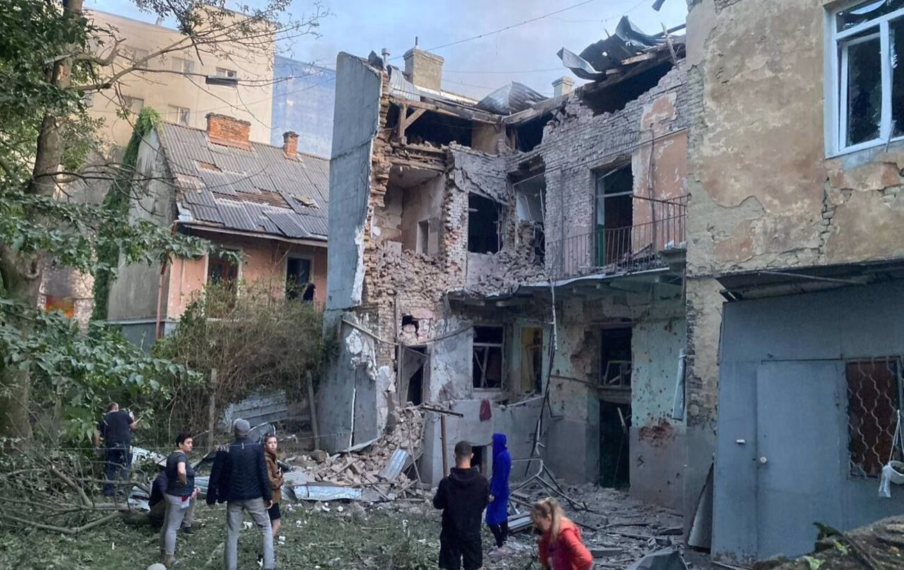 Нічна агресія у Львові: четверо поранених, вогняний хаос і збитки