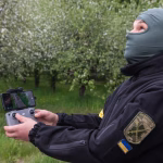 Ураганний хаос у Харкові: масові відключення світла, збої в русі поїздів і постраждалі