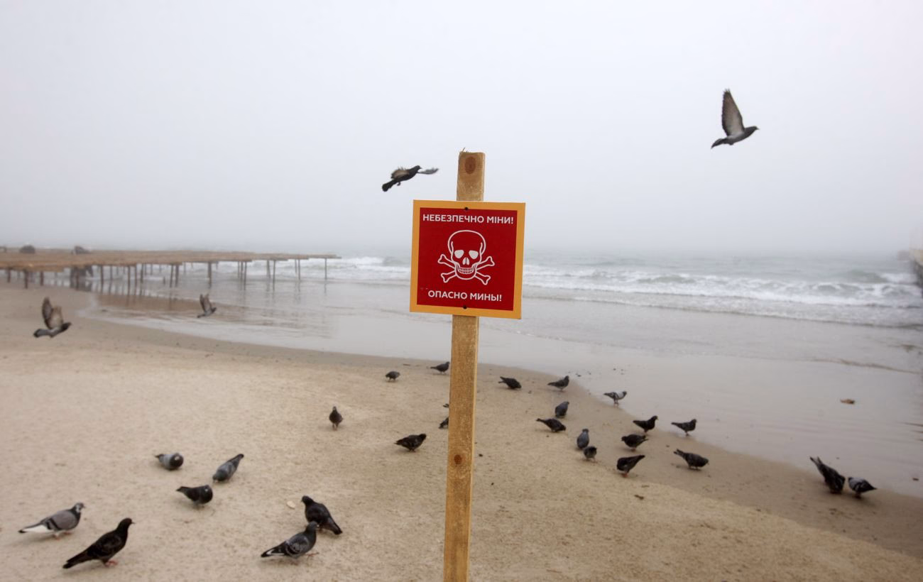 У Коблевому біля узбережжя вибухнула морська міна: голова ОВА поділився подробицями наслідків.