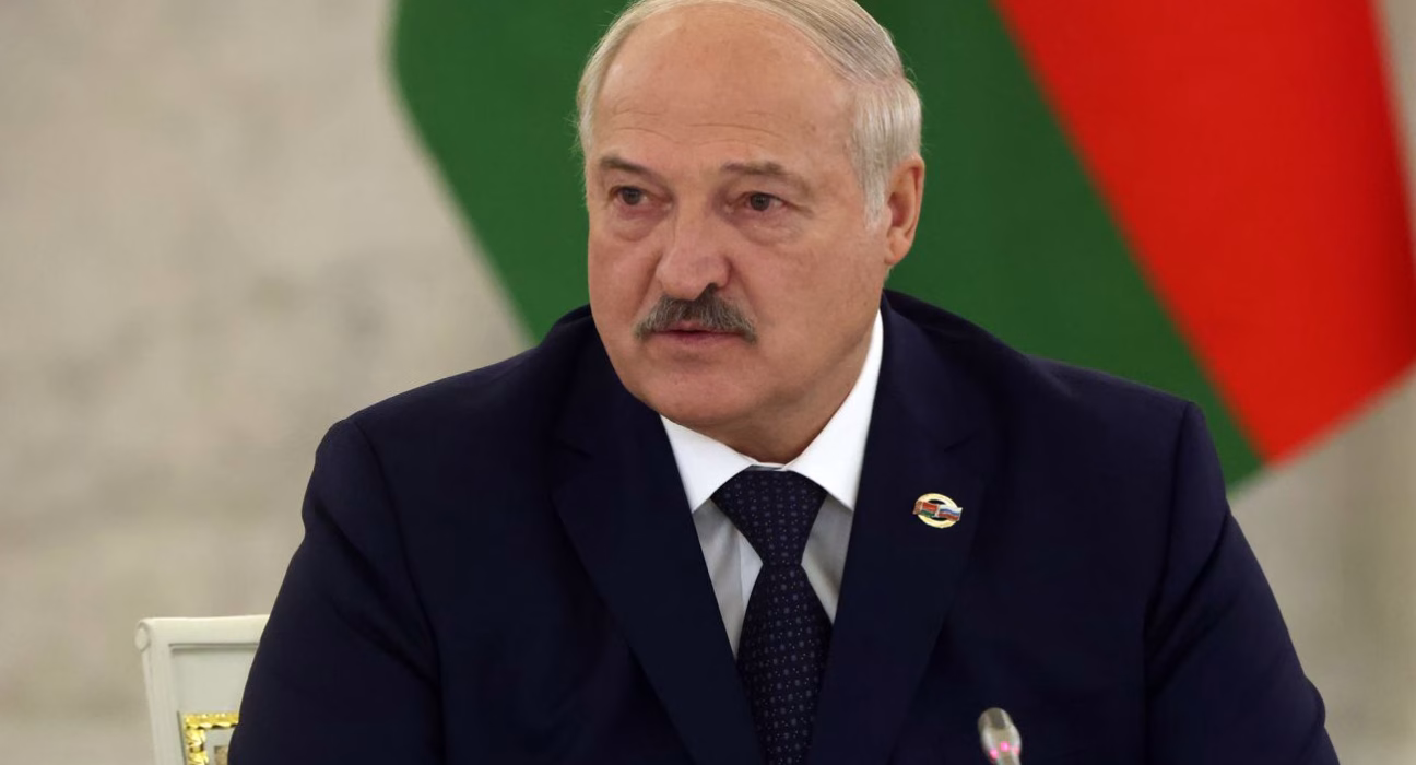 Нариватися на картопляний гнів: Лукашенко встановив табу на 'жарти з картоплею'