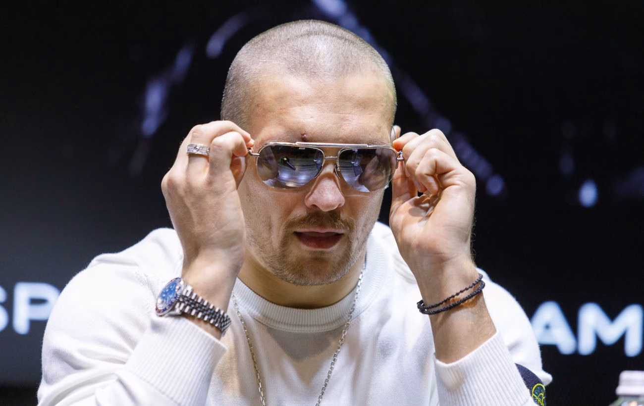 Усик приголомшив усіх першими словами після перемоги над Дюбуа: що сказав український чемпіон на ринзі