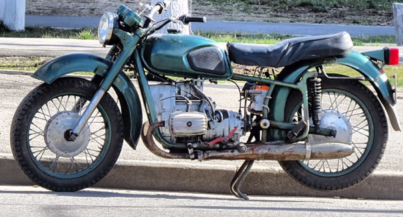 Неочікувана причина заборони їзди на мотоциклі МТ "Дніпро" без коляски в СРСР