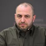 Кабмин существенно увеличит выплаты для семей с детьми в Украине: подробности решений