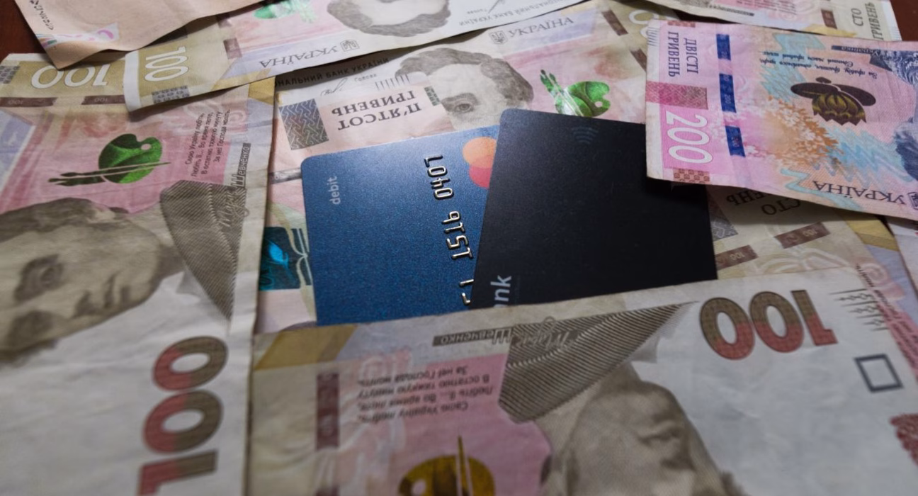 Львівські Чиновники Під Слідством за Привласнення Коштів на Відновлення після Нападу РФ