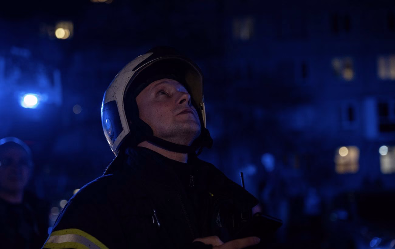 Дрон у Харкові вивів з ладу будівельний кран.