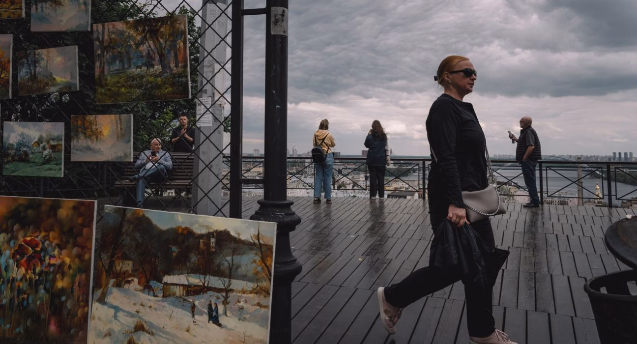 Небесна буря: прогнози негоди з грозами та шквалами в Україні на сьогодні.