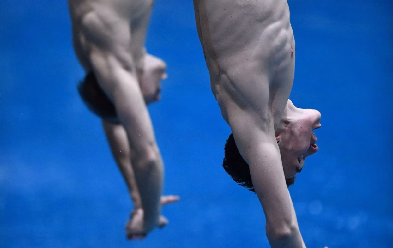 Українські спортсмени за крок від медалей на ЧС з синхронних стрибків