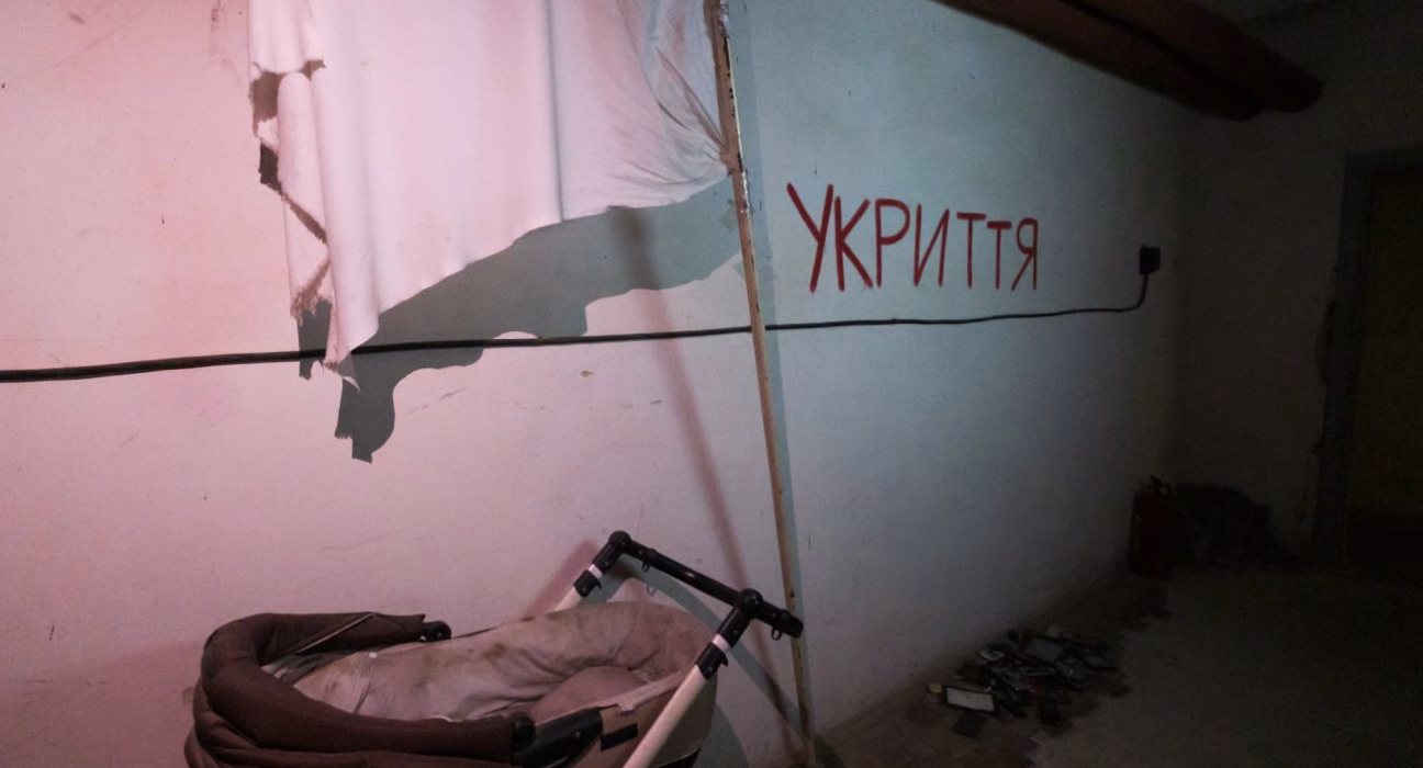 Павлоград під вогнем: вибухи внаслідок атаки безпілотників стрясають місто