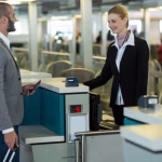 П’ять космічних подорожей: Ґаджети Apple від iPad до Apple Watch