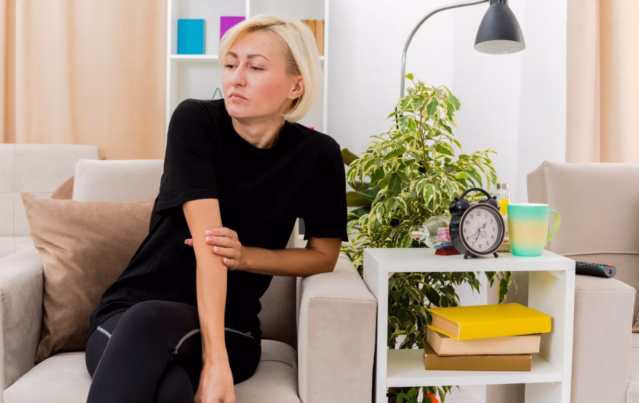 Несподіваний сигнал: біль у лікті як індикатор серйозного захворювання – будьте уважні!