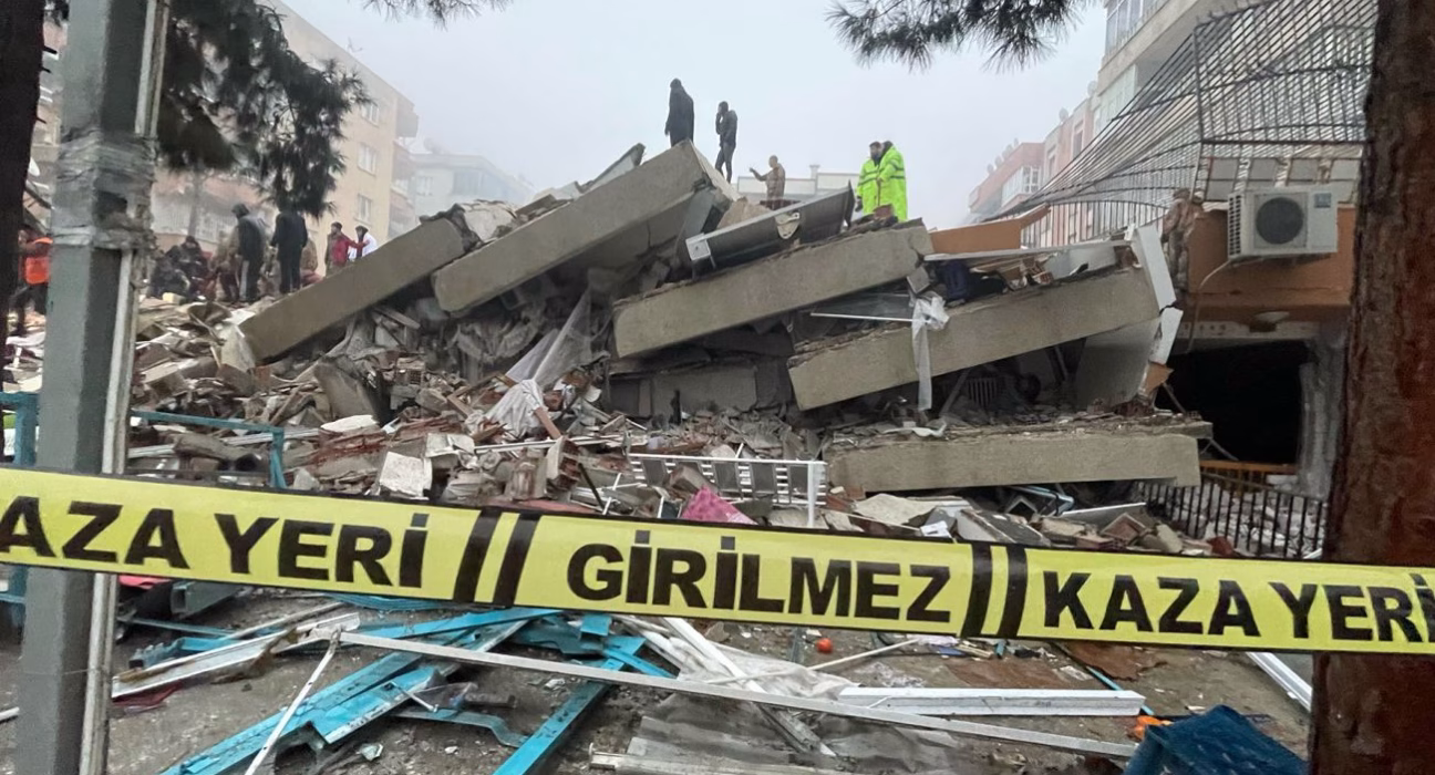 Турецька земля здригнулася: сильний землетрус відчувався аж до Стамбула (відео)