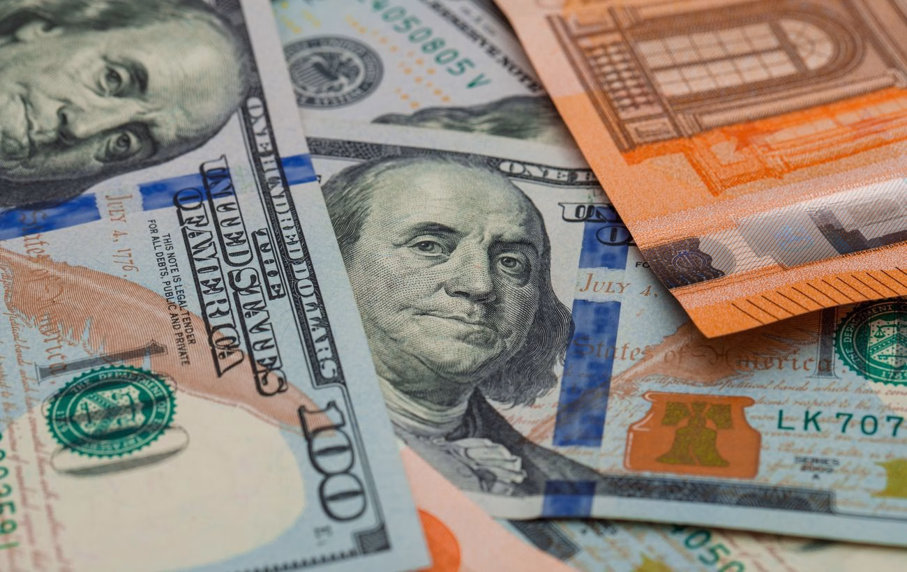 НБУ Підвищує Курс Долара на 9 Копійок: Нові Зміни в Економіці