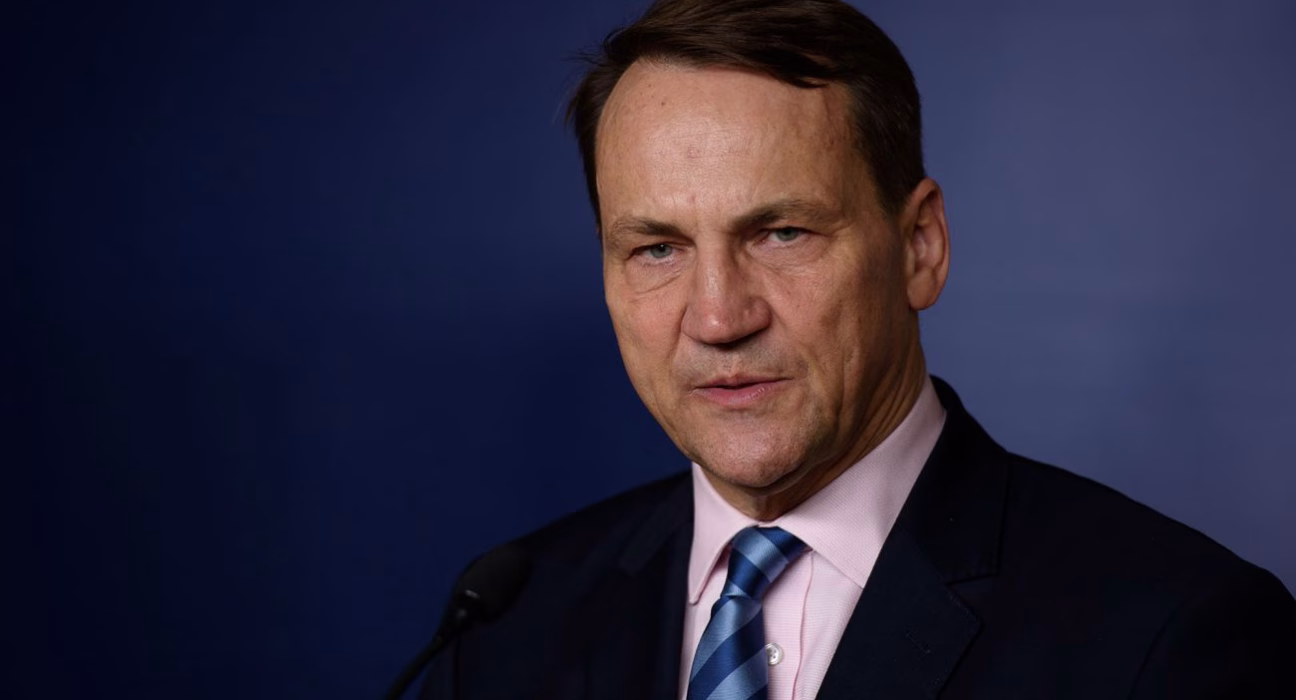 Європейська перспектива щодо перемир’я в Україні: які очікування для Зеленського розкриває Сікорський?