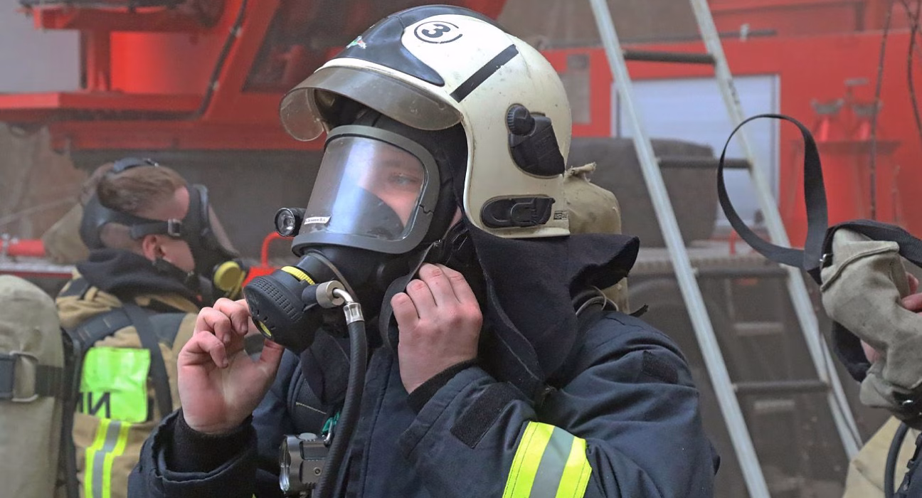 Інферно в столиці: пекельне полум'я поглинає московські склади та ресторани