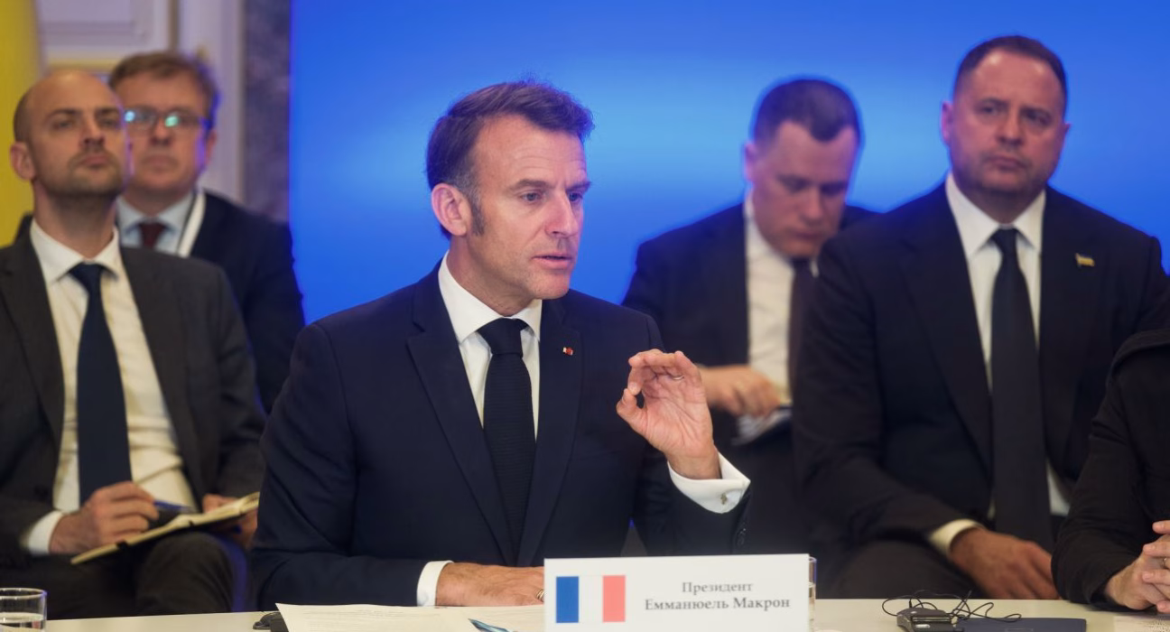 Людожер біля воріт: Макрон про Путіна