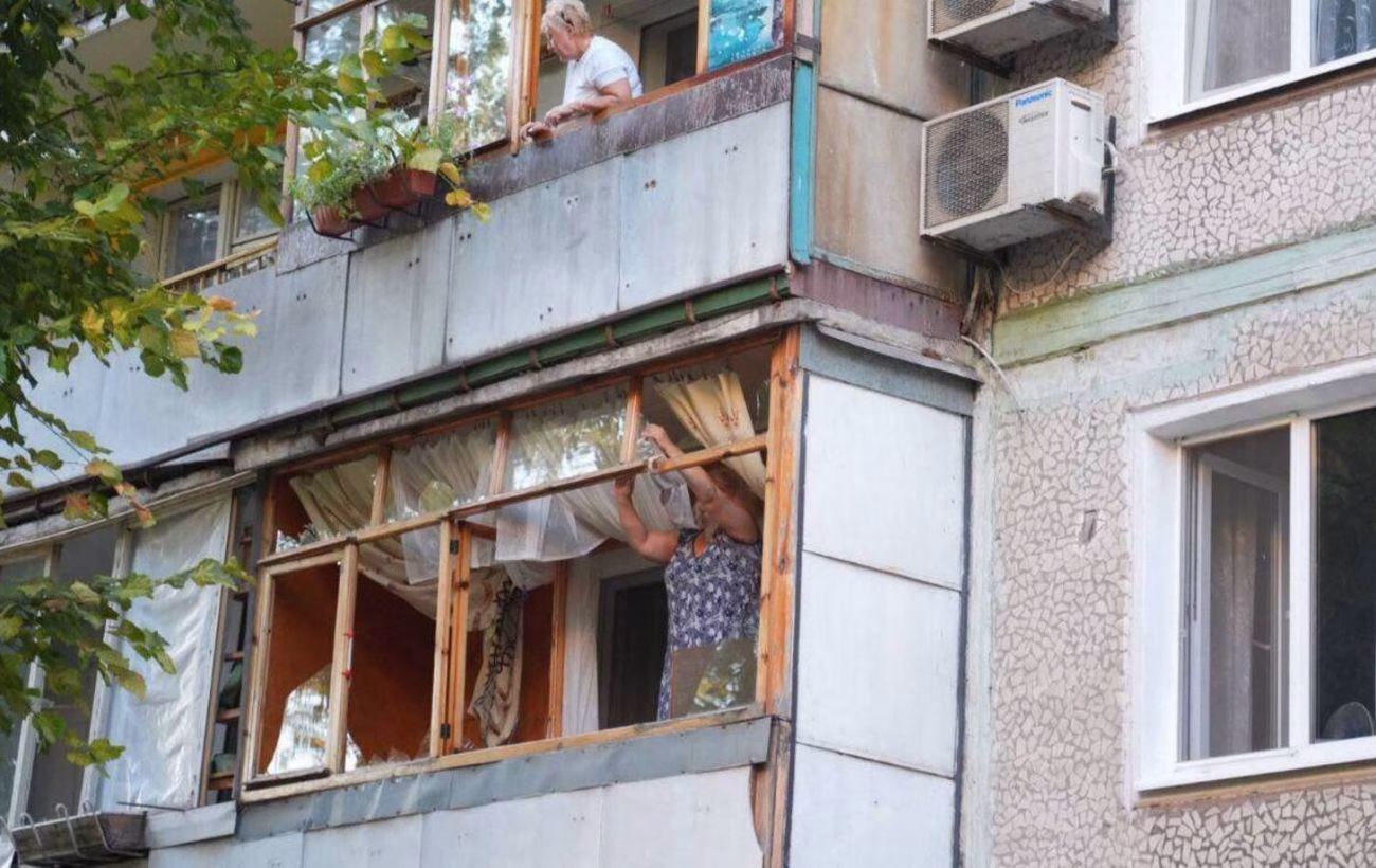 Наслідки ракетного удару по Запоріжжю: перші кадри з ОВА