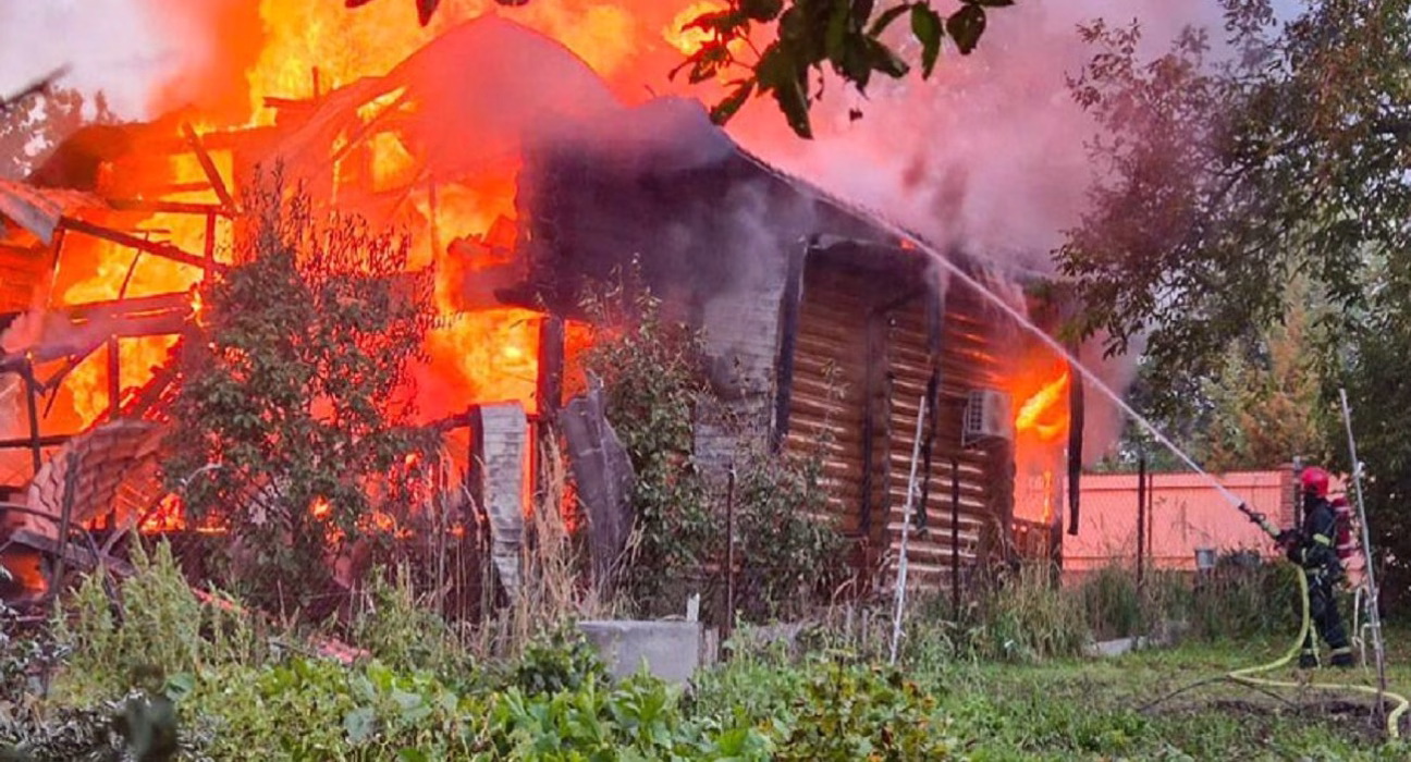 Погроми та вогняна буря: нові відеокадри після комплексного нападу на Львів