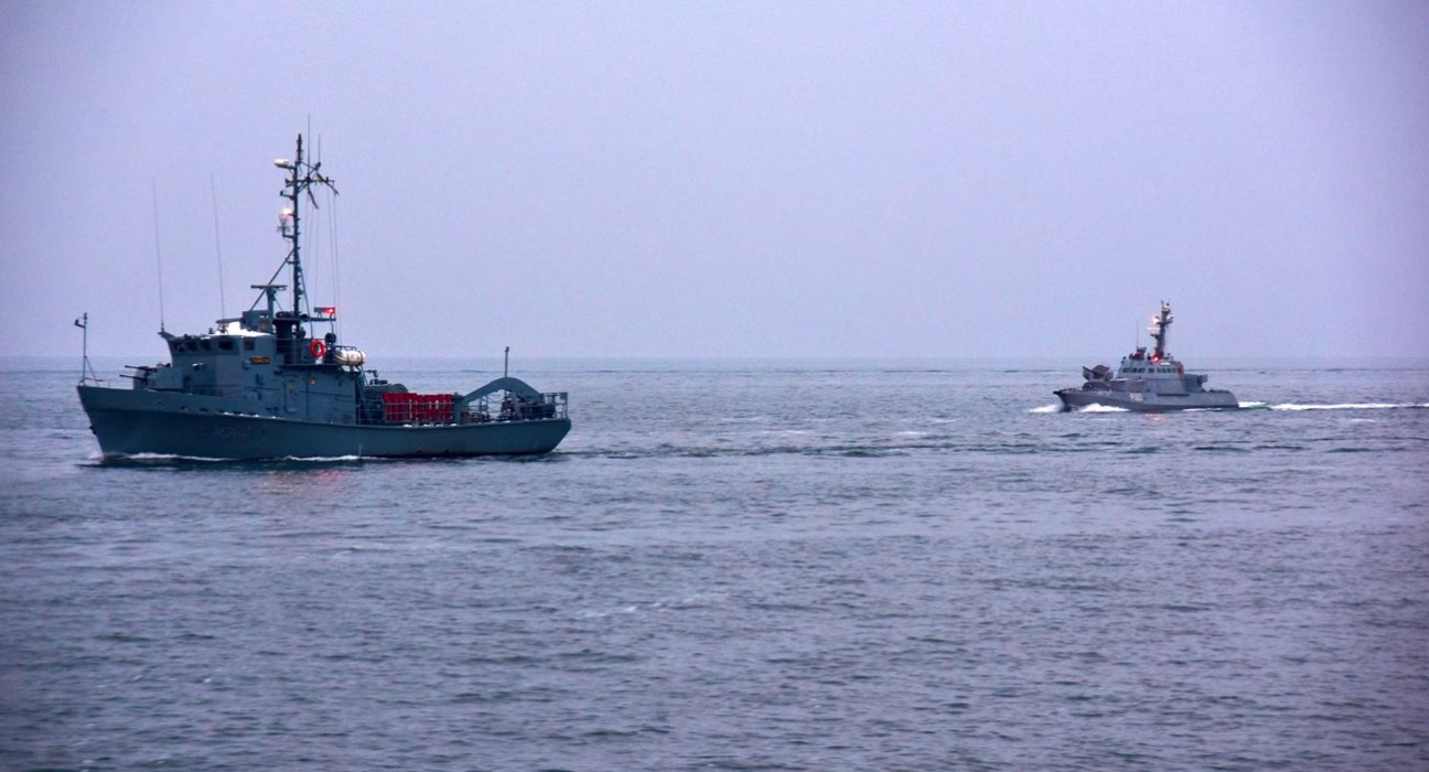 Росія виходить з арбітражу у справі про захоплення українських суден, викликаючи хвилю обговорень