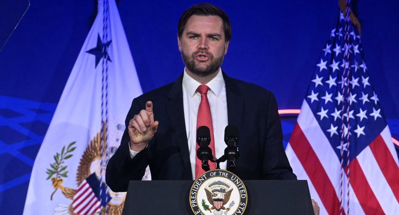 Україна сама встановить свої територіальні кордони, - заявив Венс.