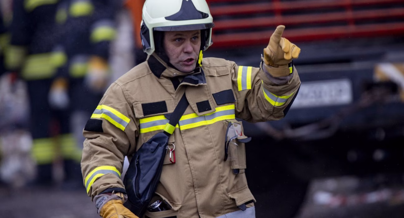 Атака дронів спричинила пожежу в Балаклії: Росія завдала удару