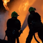 МАГАТЭ фиксирует взрывы и задымление на территории Запорожской АЭС