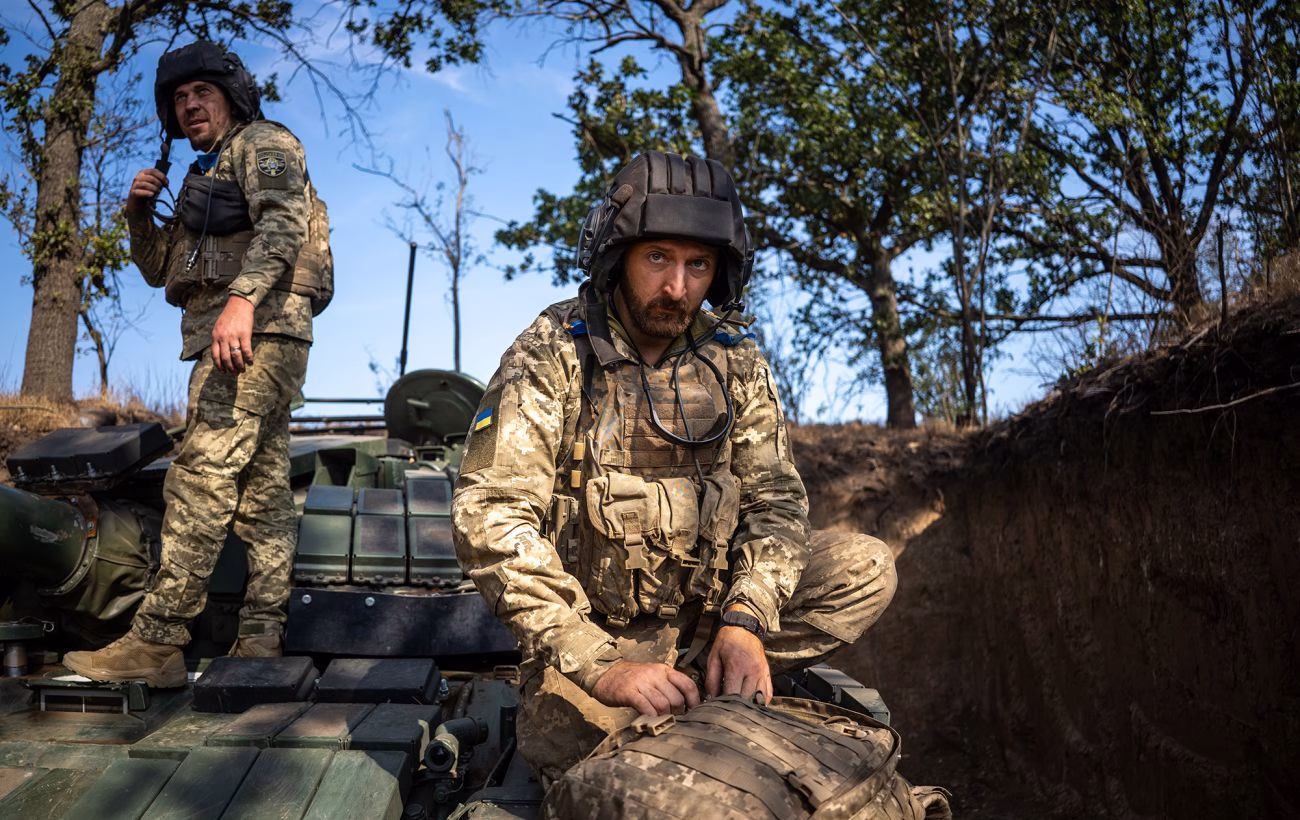За добу на передовій: 130 зіткнень, названо два головні осередки напруженості за даними Генштабу.
