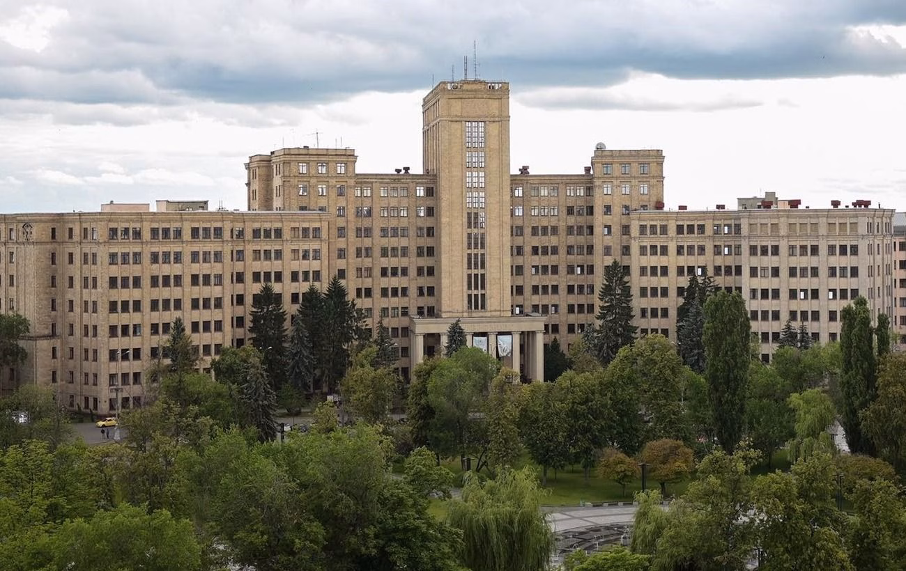 Провідний український виш відновлює очне навчання після трьох років.