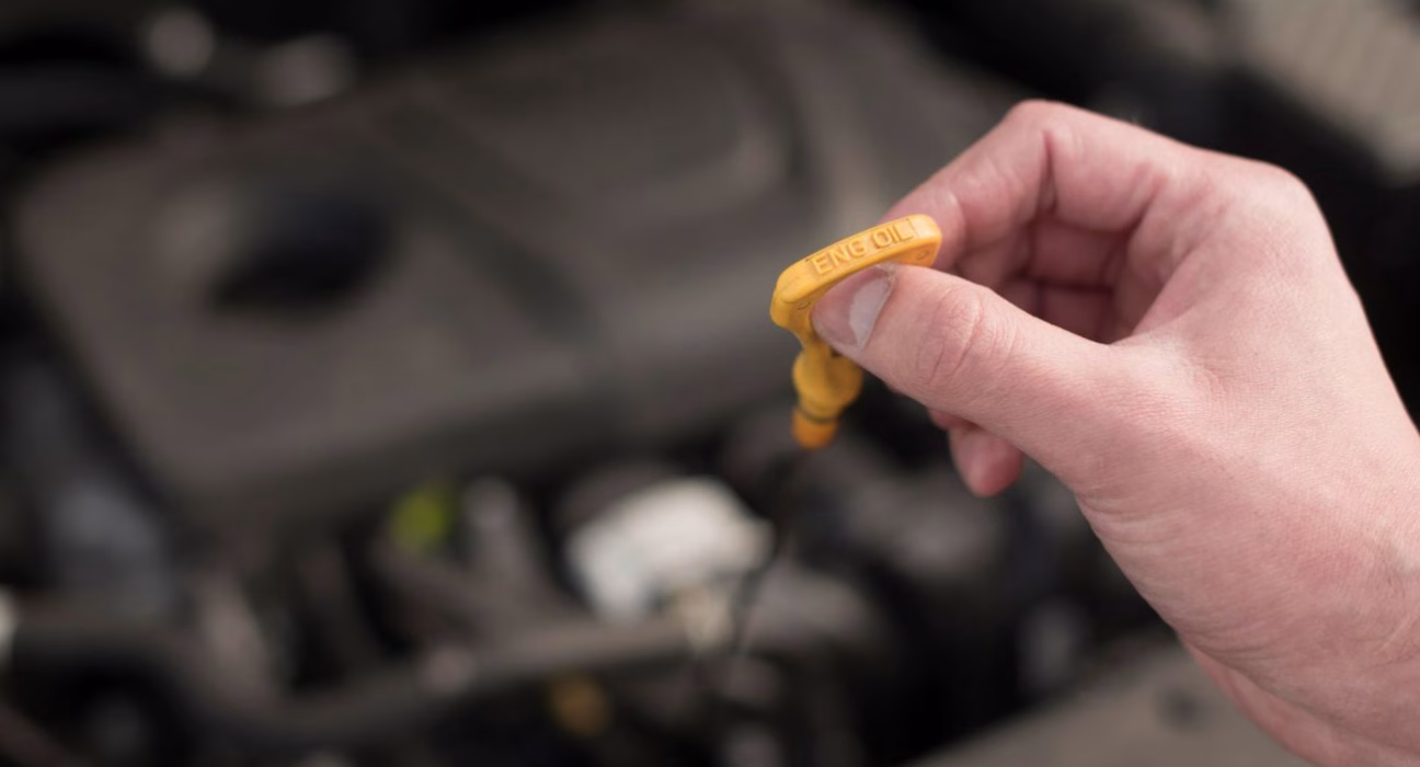 Перевірка рівня оливи: покроковий гайд для запобігання серйозним проблемам з двигуном