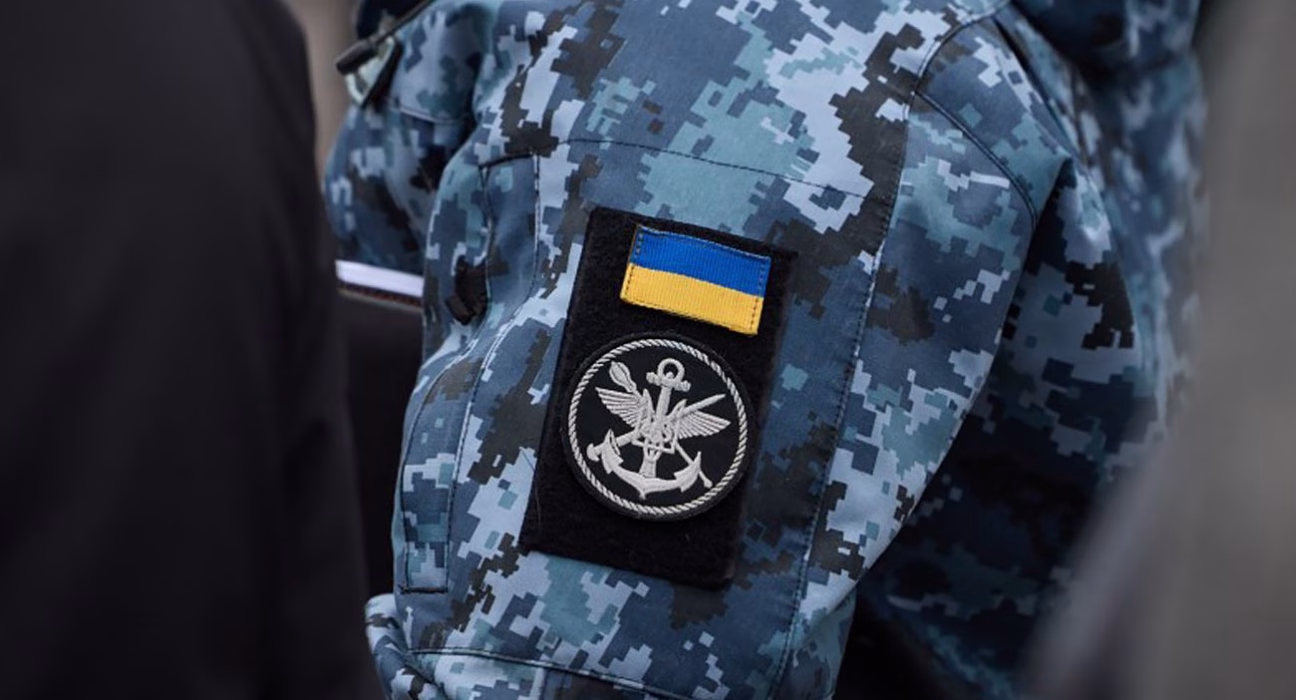 Трагедія на морі: збільшення кількості жертв після катастрофи українського військового судна та невпинні рятувальні роботи