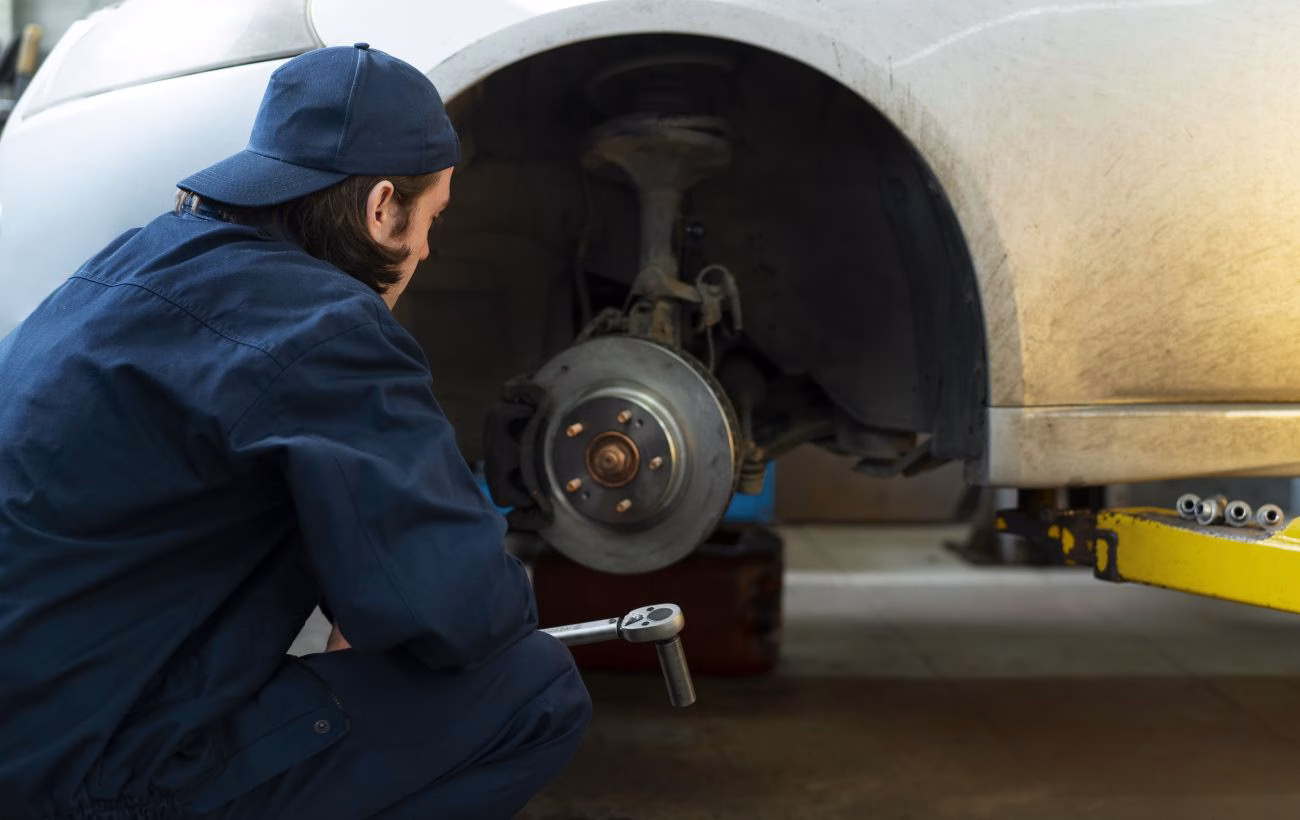 Автоінструктори розкривають секрети: як діяти при відмові гальм на трасі