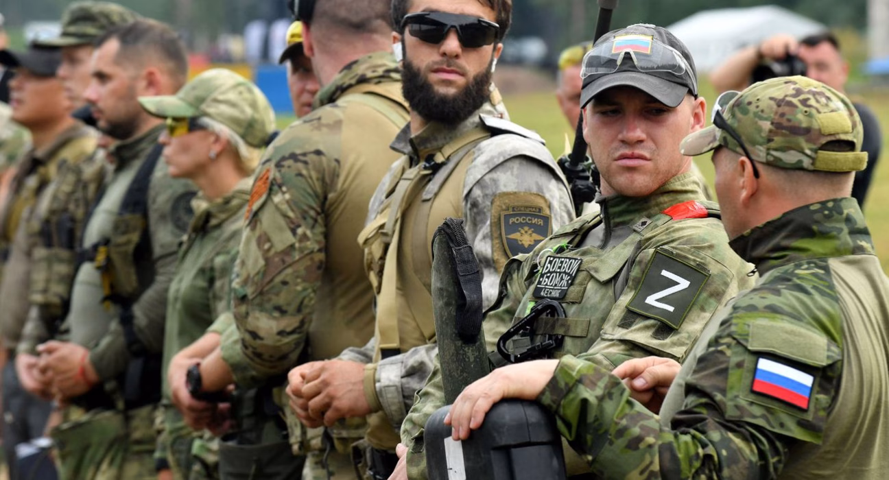 Унікальний заголовок: Військові втрати Росії: танковий обстріл та ракетні удари за останню добу